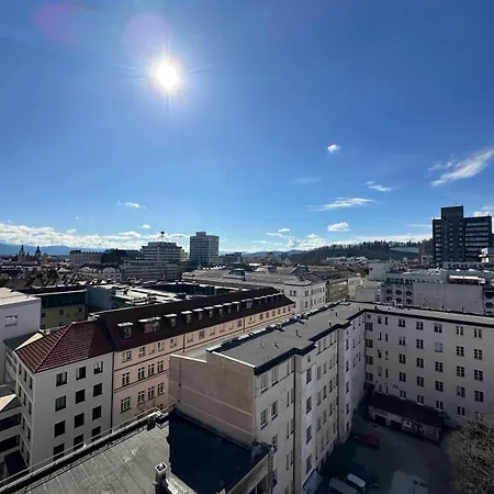 Center With A Castle View, Parking Lejlighed *