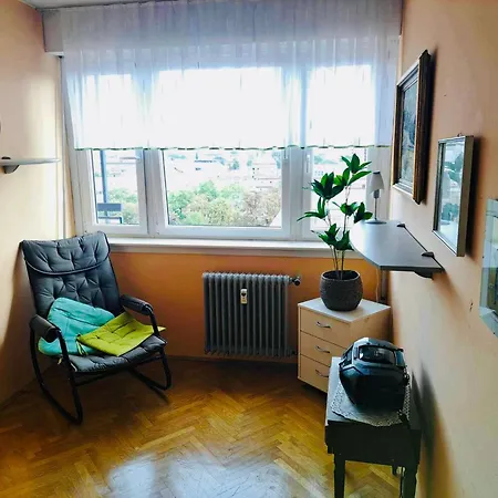 Center With A Castle View, Parking